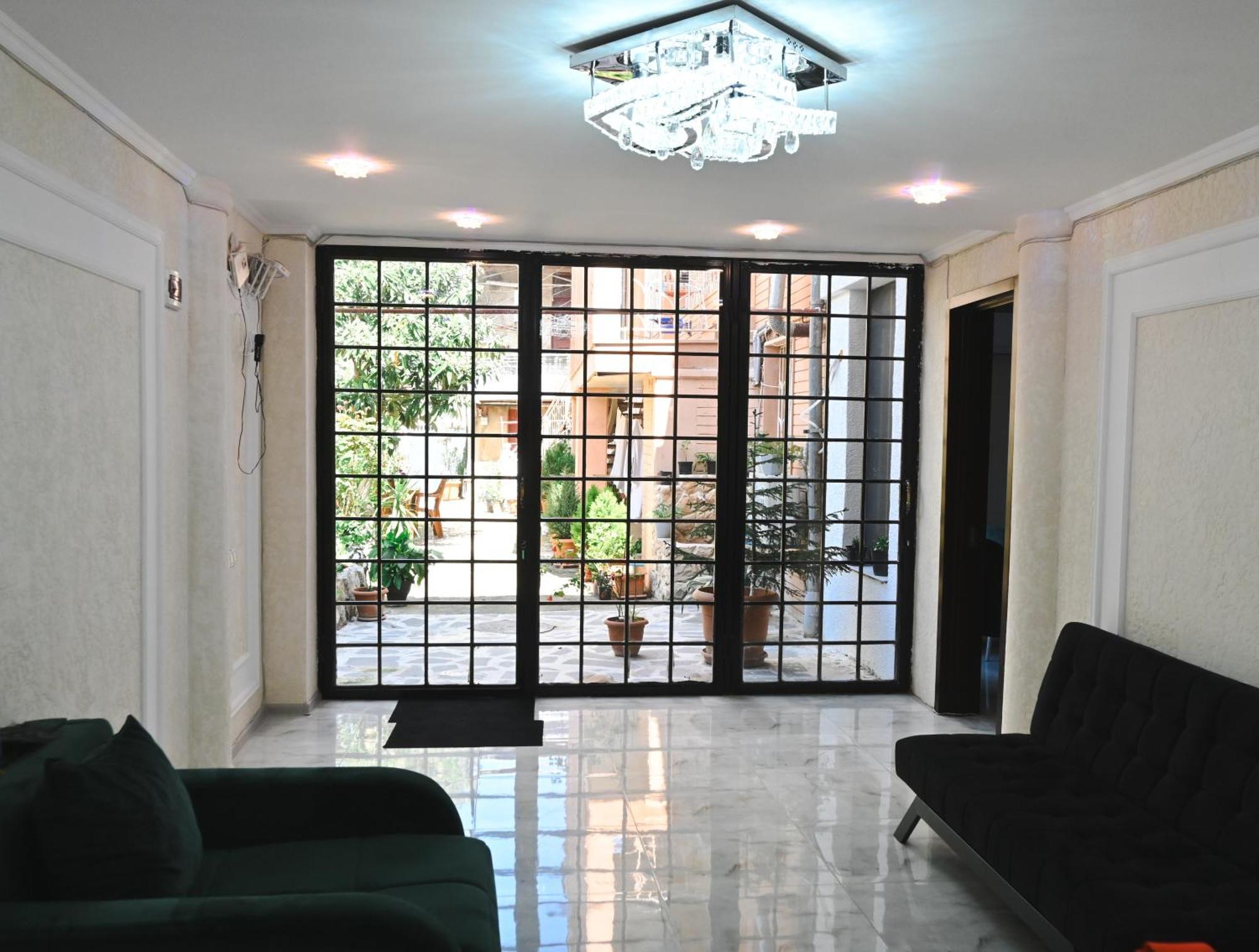 Jerusalem Merkaz Hotel Kutaisi Exteriör bild
