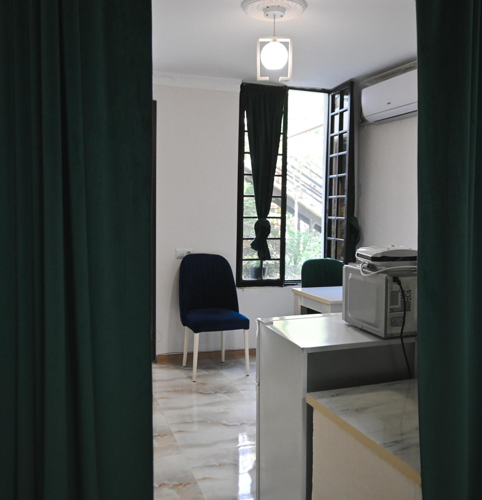 Jerusalem Merkaz Hotel Kutaisi Exteriör bild