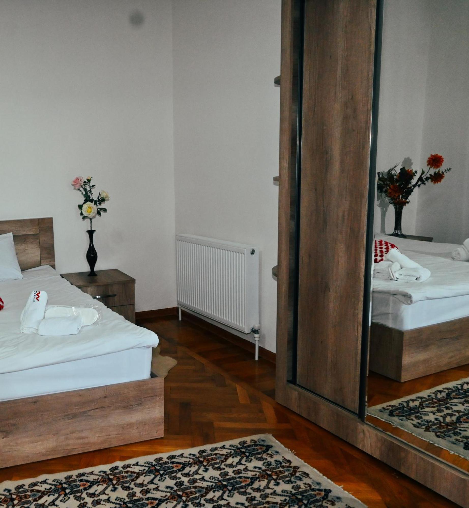 Jerusalem Merkaz Hotel Kutaisi Exteriör bild