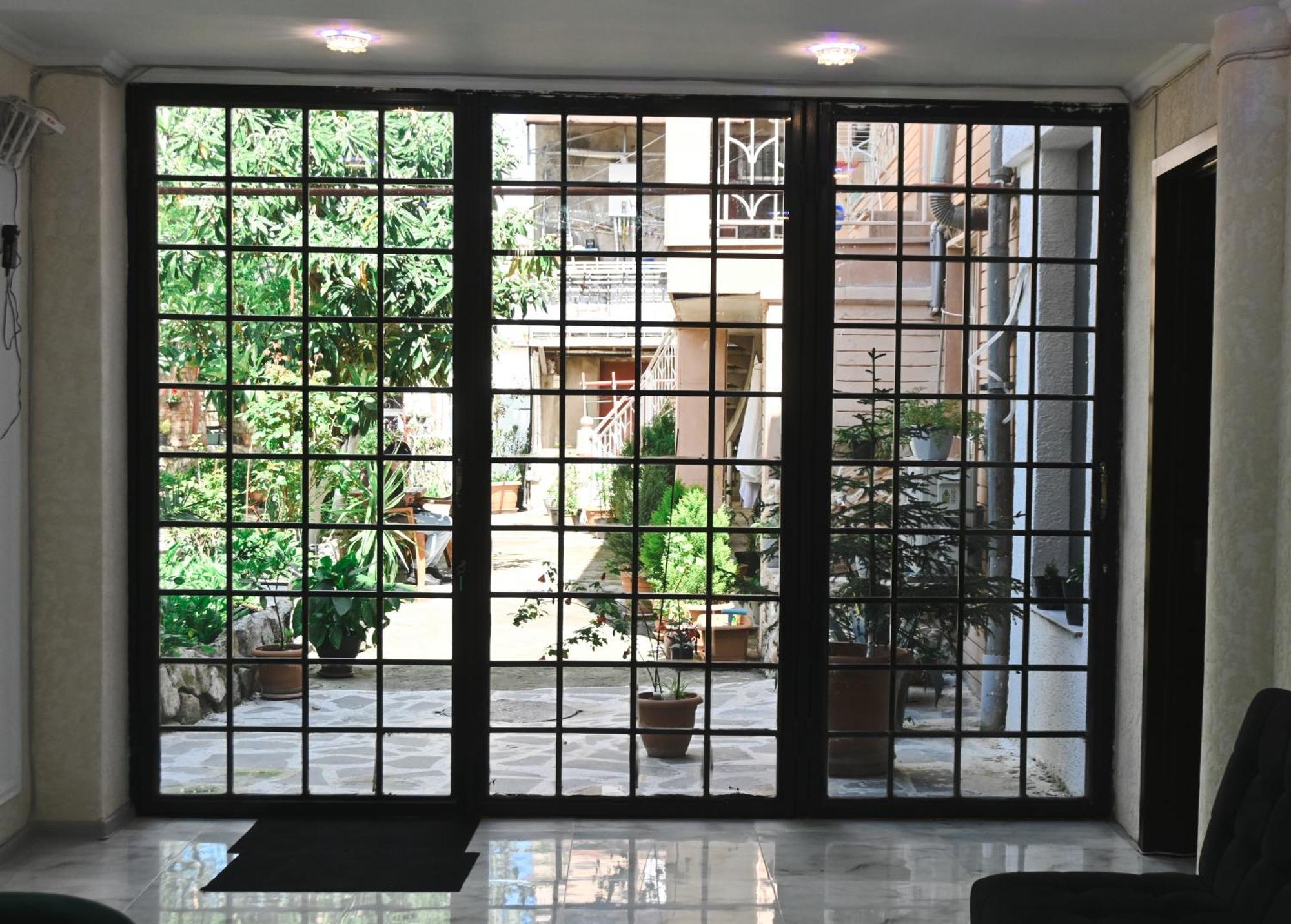 Jerusalem Merkaz Hotel Kutaisi Exteriör bild
