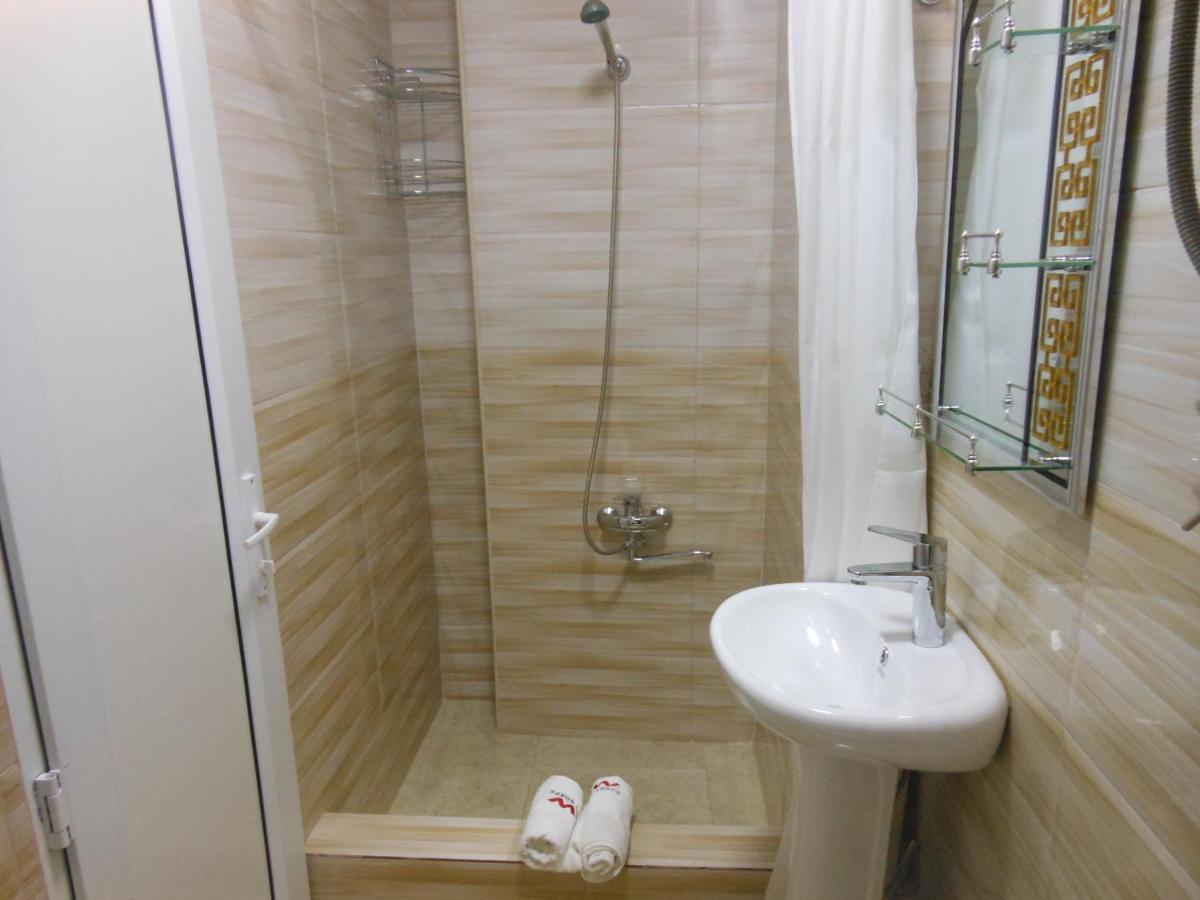 Jerusalem Merkaz Hotel Kutaisi Exteriör bild